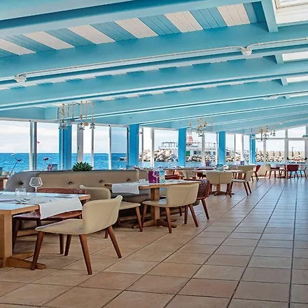 Livvo Hotel