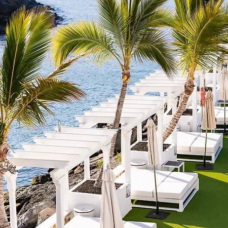 Livvo Hotel 4*