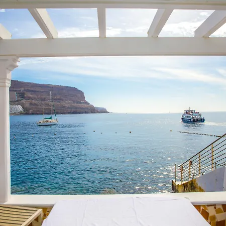 Livvo Hotel