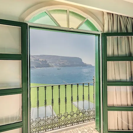 Hotel Livvo