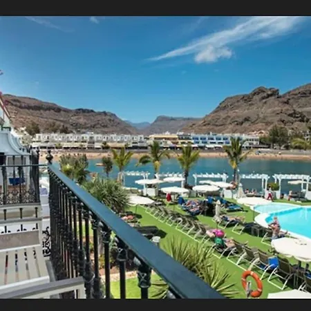 Livvo Hotel