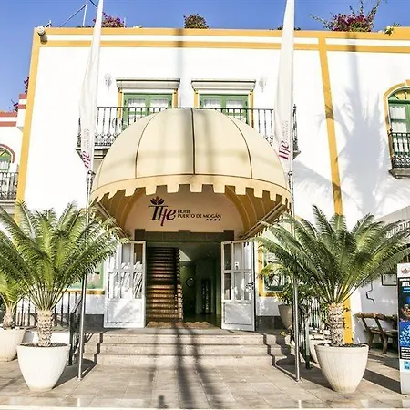 Livvo Hotel