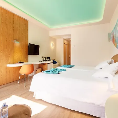 Livvo Hotel