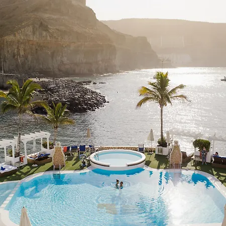 Livvo Hotell